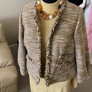 Smashing and warm in a Cabi jacket for your layered look!